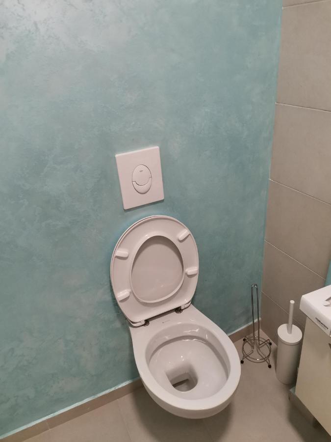 Clock Tower Apartments Подгориця Екстер'єр фото
